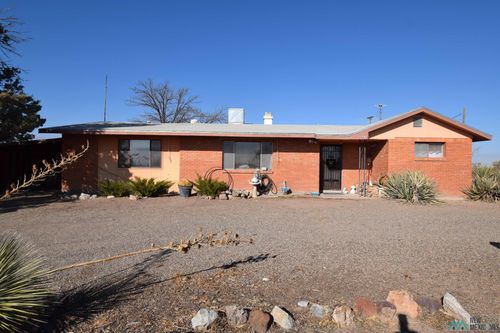 1865 Sunshine Rd Sw, Deming, NM, 88030-8553 | Card Image