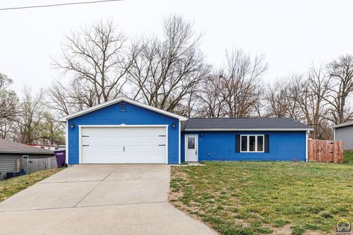 132 Allen Hill Dr, Ogden, KS, 66517-4008 | Card Image