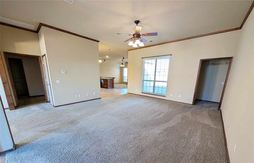 609 Sally Court, Moore, OK, 73160 | Card Image