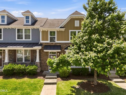 2417 Historic Cir, Morrisville, NC, 27560-8157 | Card Image