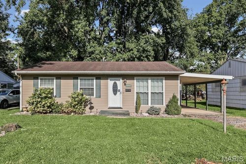 425 S 3rd St, Caseyville, IL, 62232-1448 | Card Image