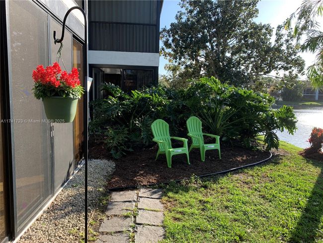 APT-9 - 6041 Se Landing Way, Condo with 3 bedrooms, 2 bathrooms and null parking in Stuart FL | Image 5