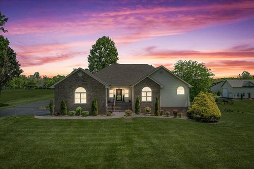 293 S Victor Way, Crossville, TN, 38555-8861 | Card Image