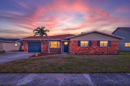 8711 Bay Crest Ln, TAMPA, FL, 33615-4407 | Card Image