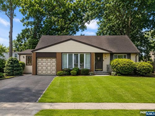 262 Greve Dr, New Milford, NJ, 07646-2328 | Card Image