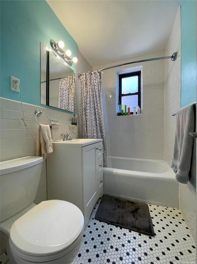 APT-5P - 65 38 Th Ave, Home with 1 bedrooms, 1 bathrooms and null parking in Woodside NY | Image 7