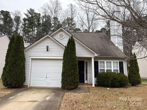 6018 Patric Alan Ct, Charlotte, NC, 28216-7640 | Card Image