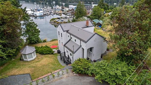 5025 Genoa Bay Rd, Duncan, BC, V9L5Y6 | Card Image