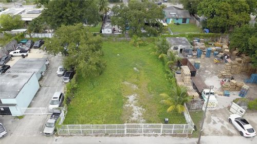 3039 Nw 54th St, Miami, FL, 33142-2829 | Card Image