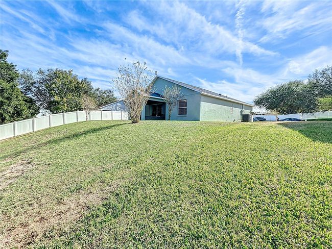 865 Scenic View Cir, House other with 3 bedrooms, 2 bathrooms and null parking in Minneola FL | Image 41
