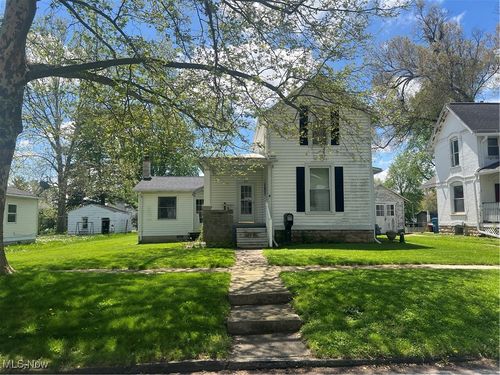 815 South St, Fremont, OH, 43420-3436 | Card Image