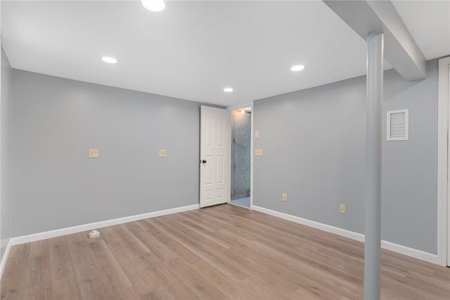 208 W View Rd, House other with 4 bedrooms, 3 bathrooms and 4 parking in Middletown RI | Image 30