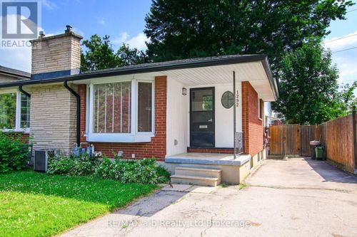 1292 Sorrel Rd, London, ON, N5V2N7 | Card Image
