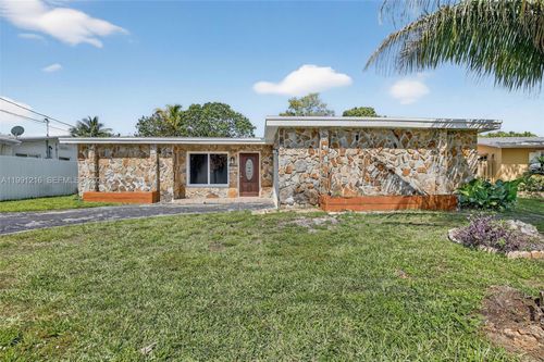 2521-2521 Nw 72nd Ave, Sunrise, FL, 33313-2054 | Card Image