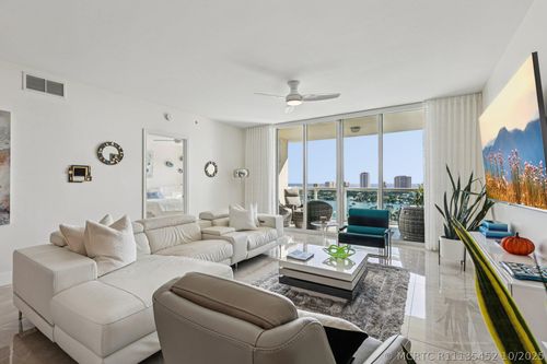 2312-2640 Lake Shore Dr, Riviera Beach, FL, 33404-4674 | Card Image