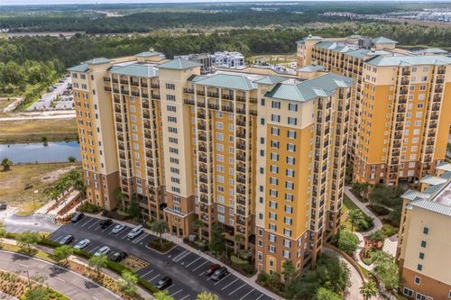 31501-8101 Resort Village Dr, Orlando, FL, 32821-5616 | Card Image