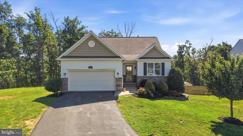 127 Auburn Hill Ct, STEPHENS CITY, VA, 22655-4889 | Card Image