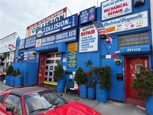 732 65th St, Brooklyn, NY, 11220-4736 | Card Image