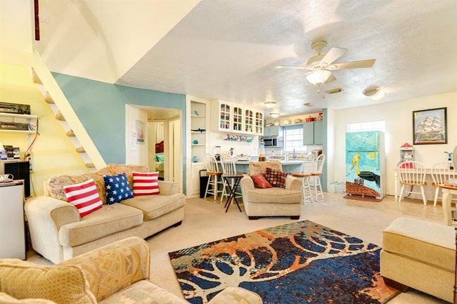 211 Pompano Ln, House other with 4 bedrooms, 3 bathrooms and null parking in Surfside Beach TX | Image 19