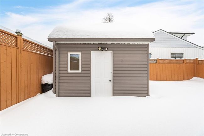 512 Pinetree Cres, House other with 3 bedrooms, 3 bathrooms and 4 parking in Cambridge ON | Image 46