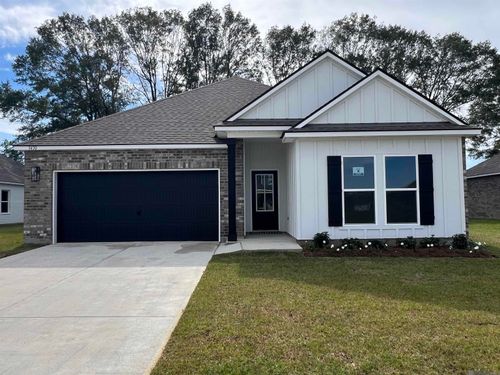 3430 Chien St, Zachary, LA, 70791-4532 | Card Image