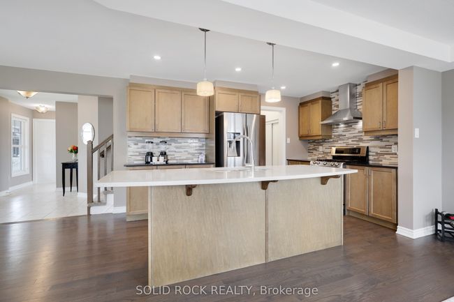 143 Bartonia Cir, House other with 5 bedrooms, 4 bathrooms and 4 parking in Orléans ON | Image 19