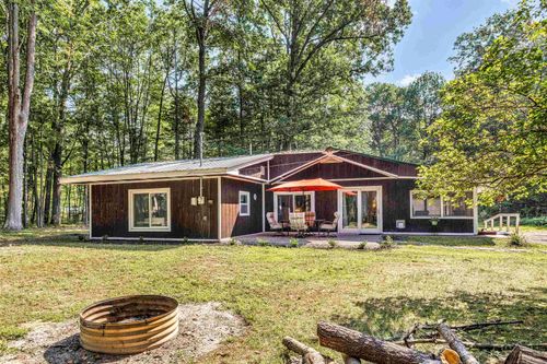 2980 E Houghton Lake Dr, Houghton Lake, MI, 48629-9512 | Card Image