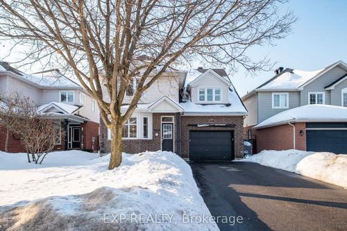 4466 Shoreline Dr, Gloucester, ON, K1V1R7 | Card Image