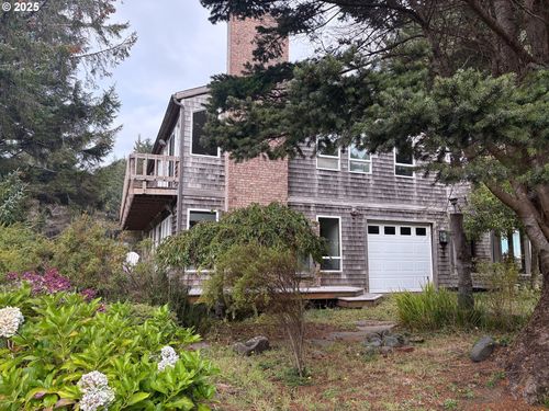 327 Lemwick Ln, Yachats, OR, 97498-8432 | Card Image