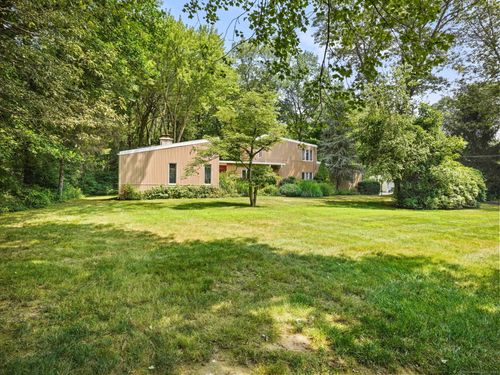 21 Kitcher Ct, Trumbull, CT, 06611-1014 | Card Image