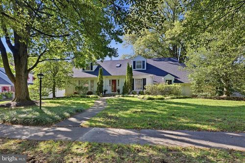 607 Berwick Rd, WILMINGTON, DE, 19803-2203 | Card Image