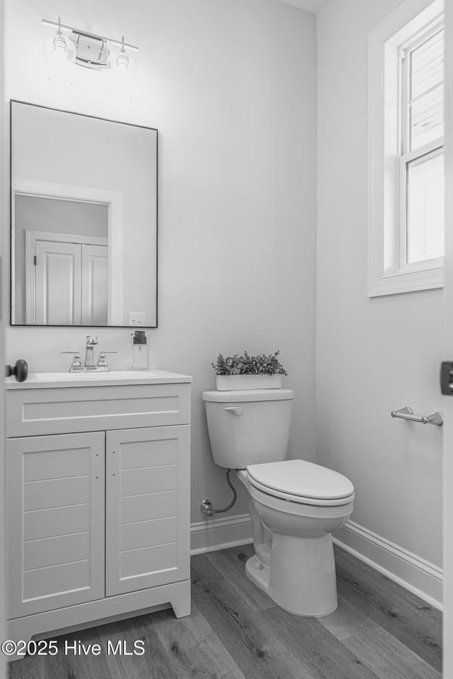 Half bath on main | Image 23