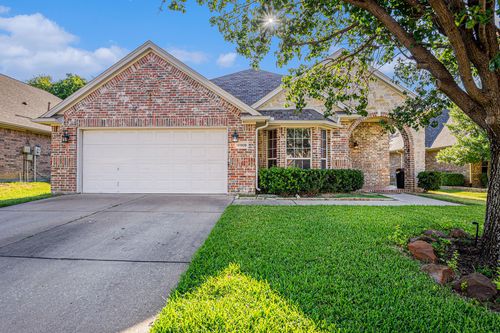 10508 Stoneside Trl, Fort Worth, TX, 76244-6370 | Card Image