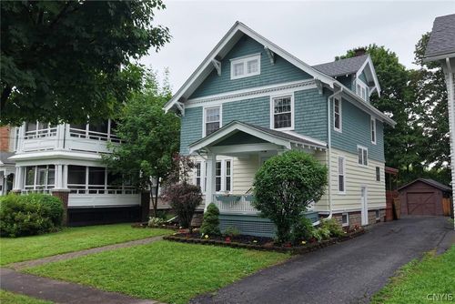 8 Huntington Pl, New Hartford, NY, 13413-2141 | Card Image