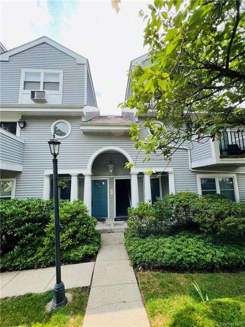 209-36 Greenridge Ave, White Plains, NY, 10605-1222 | Card Image