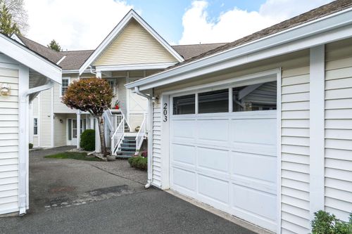 203-9109 154 Street, Surrey, BC, V3R9G8 | Card Image