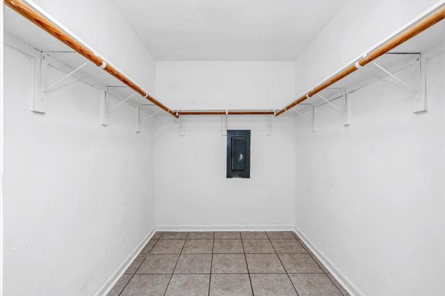 18215 Navajo Trail Dr, House other with 3 bedrooms, 2 bathrooms and 2 parking in Spring TX | Image 15