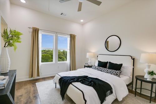 unit-82-3007 E 12th St, Austin, TX, 78702-2470 | Card Image