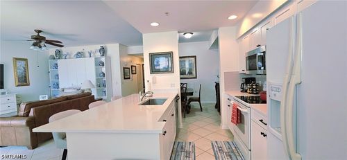 427-16615 Lake Circle Dr, Fort Myers, FL, 33908-5729 | Card Image