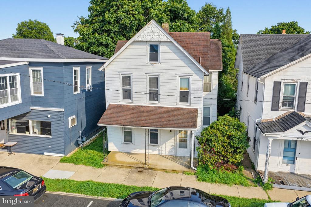 Residential in CLAYTON