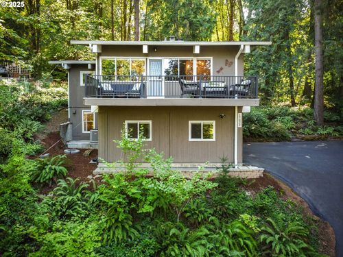 17422 Blue Heron Rd, Lake Oswego, OR, 97034-5652 | Card Image
