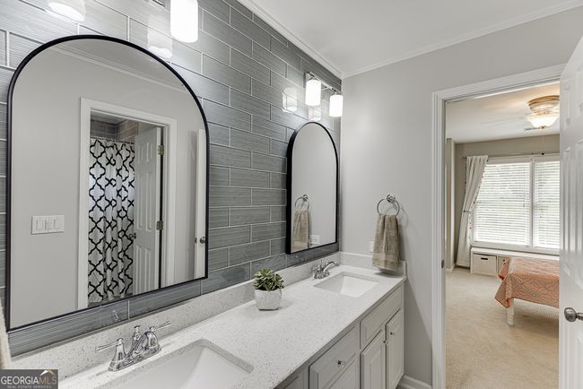 3313 Glen Devon Ln, House other with 5 bedrooms, 4 bathrooms and 2 parking in Berkeley Lake GA | Image 32
