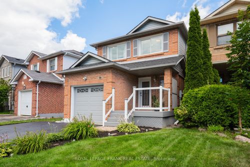 156 Overbank Dr, Oshawa, ON, L1J7Y5 | Card Image