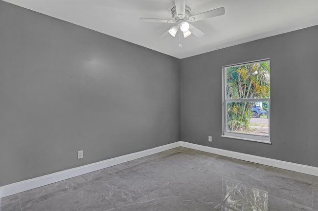 324 W 5 Th Ter, House other with 4 bedrooms, 2 bathrooms and null parking in Pahokee FL | Image 22