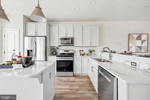 41 Ways Ln, KENNETT SQUARE, PA, 19348-2459 | Card Image
