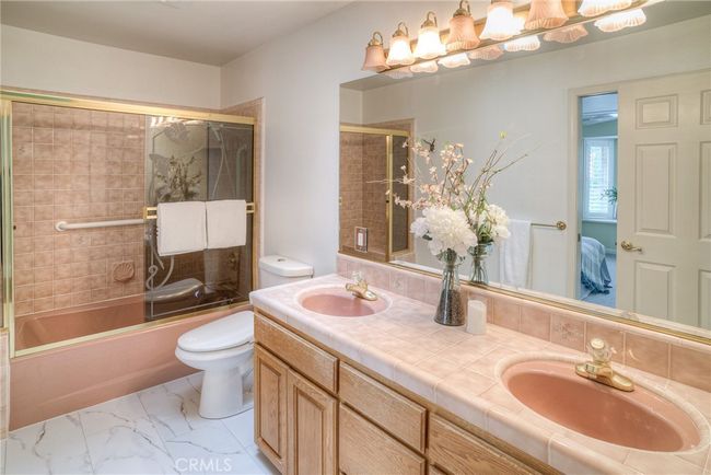 Guest bath | Image 14