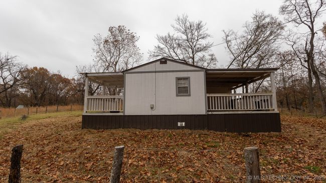120917 Honey Suckle Rd, House other with 2 bedrooms, 2 bathrooms and null parking in Eufaula OK | Image 4