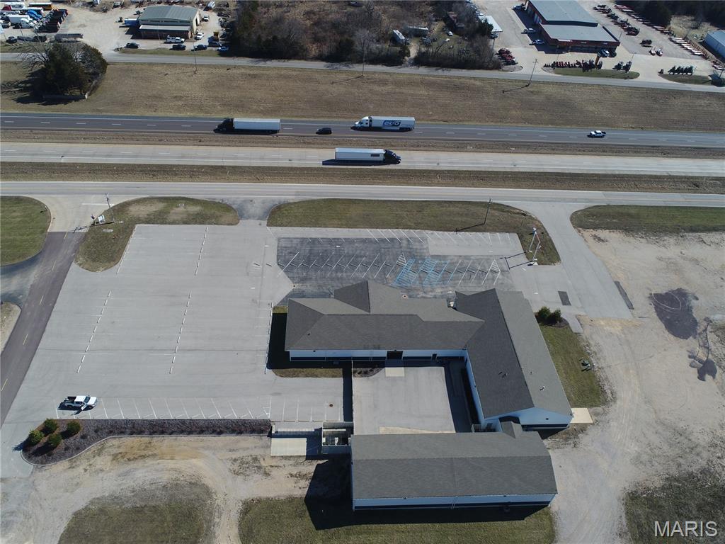 4095 N Service Rd W, Sullivan, MO 63080