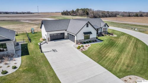 6762 56th Avenue Pl, Columbus, NE, 68601-8906 | Card Image