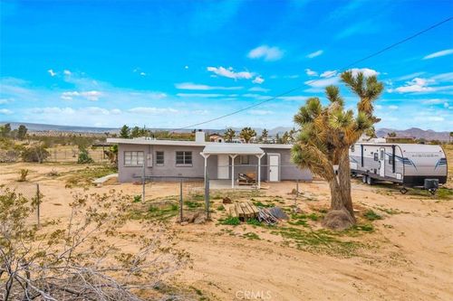 57726 Starlight Mesa Rd, Yucca Valley, CA, 92284-0984 | Card Image